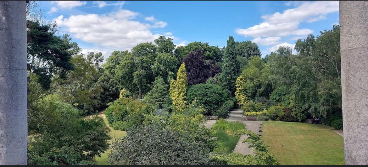 Hampstead Opulence - Luxurious Split Level Apartament *
